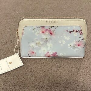 NWT Ted Baker Floral Cosmetic Bag - Cream and Pink